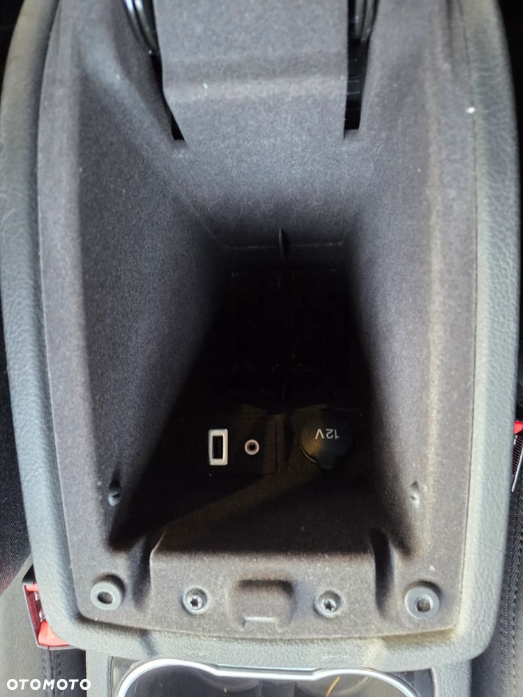 Ford S-Max 2.0 TDCi DPF Titanium X - 24