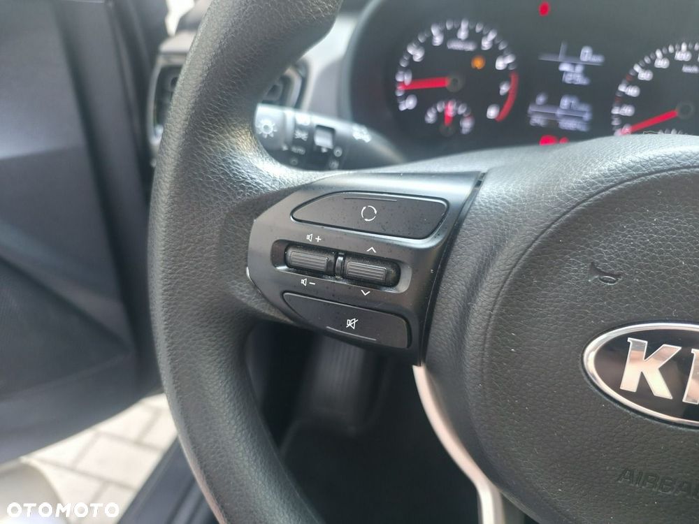 Kia Rio - 20