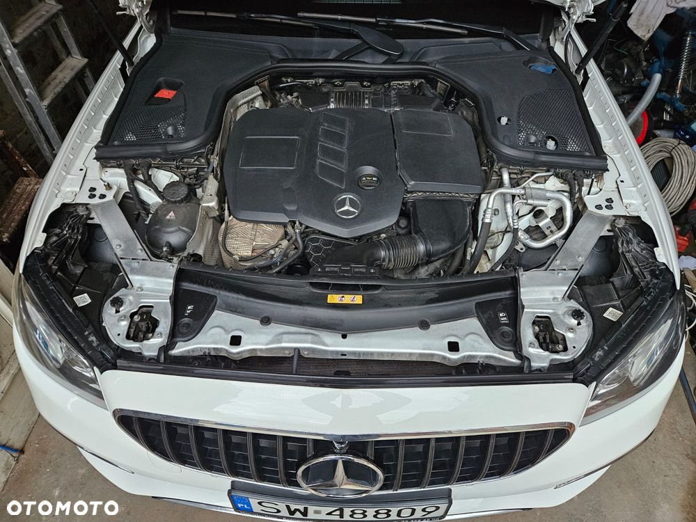 Mercedes-Benz Klasa E 220 d 9G-TRONIC - 13