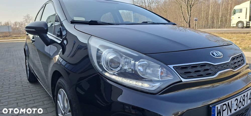 Kia Rio 1.2 Attract - 24