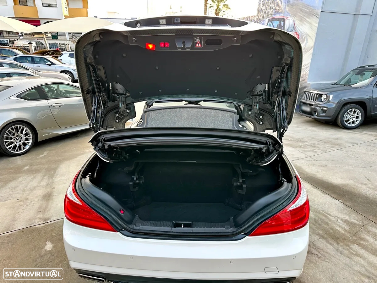 Mercedes-Benz SL 350 Standard - 31