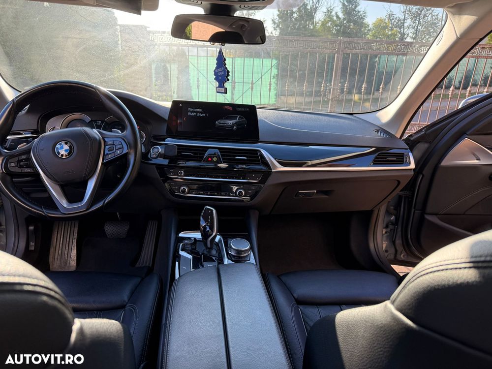 BMW Seria 5 520d Aut. Sport Line - 11