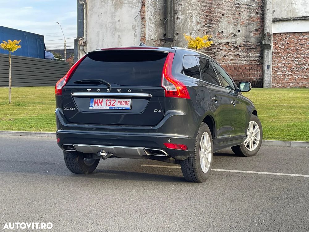 Volvo XC 60 D4 Geartronic Momentum - 38
