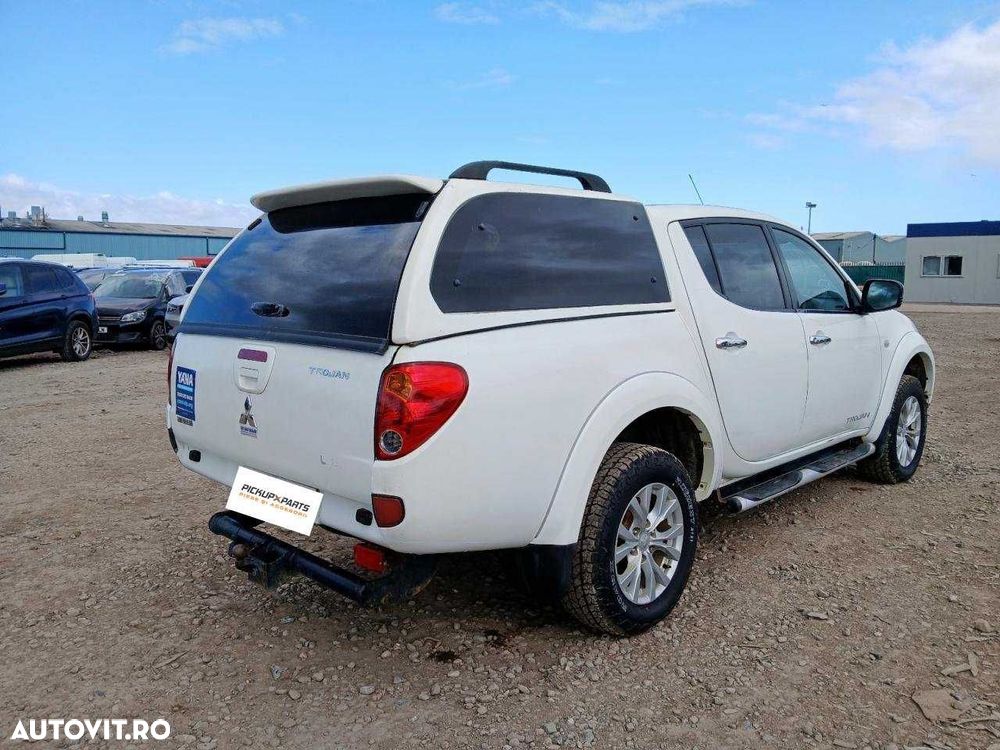 Dezmembrez Mitsubishi L200 2.5 Diesel 2014 - 10