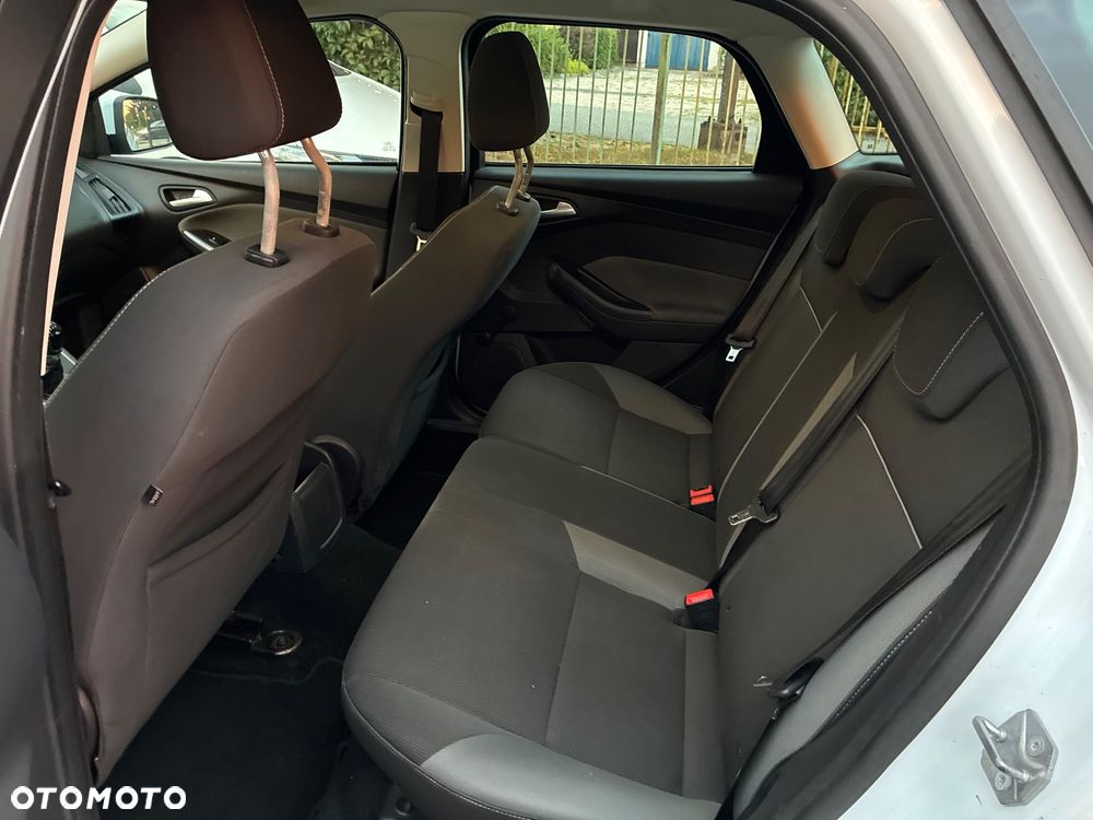Ford Focus 1.6 TI-VCT Ambiente - 10