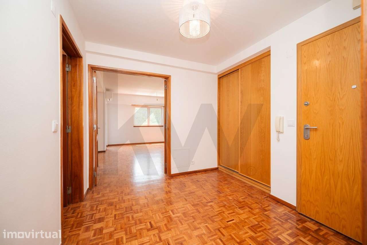 T3 com varanda a estrear após remodelação, na Quinta do Alto em Cax - Grande imagem: 3/38