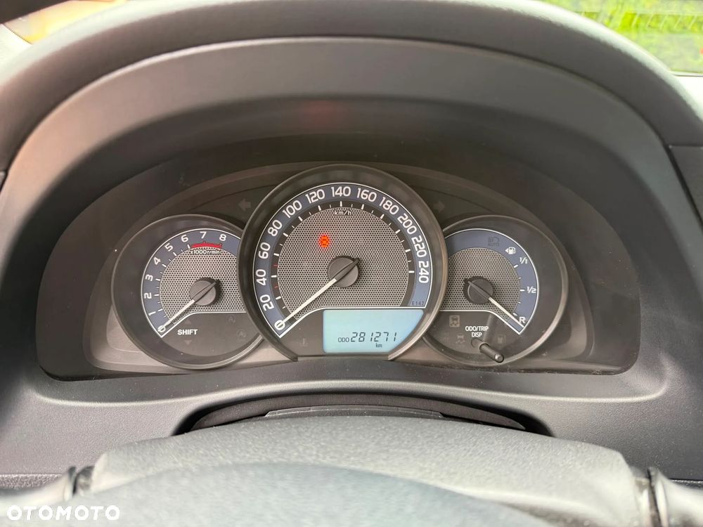 Toyota Auris 1.33 VVT-i Active - 13