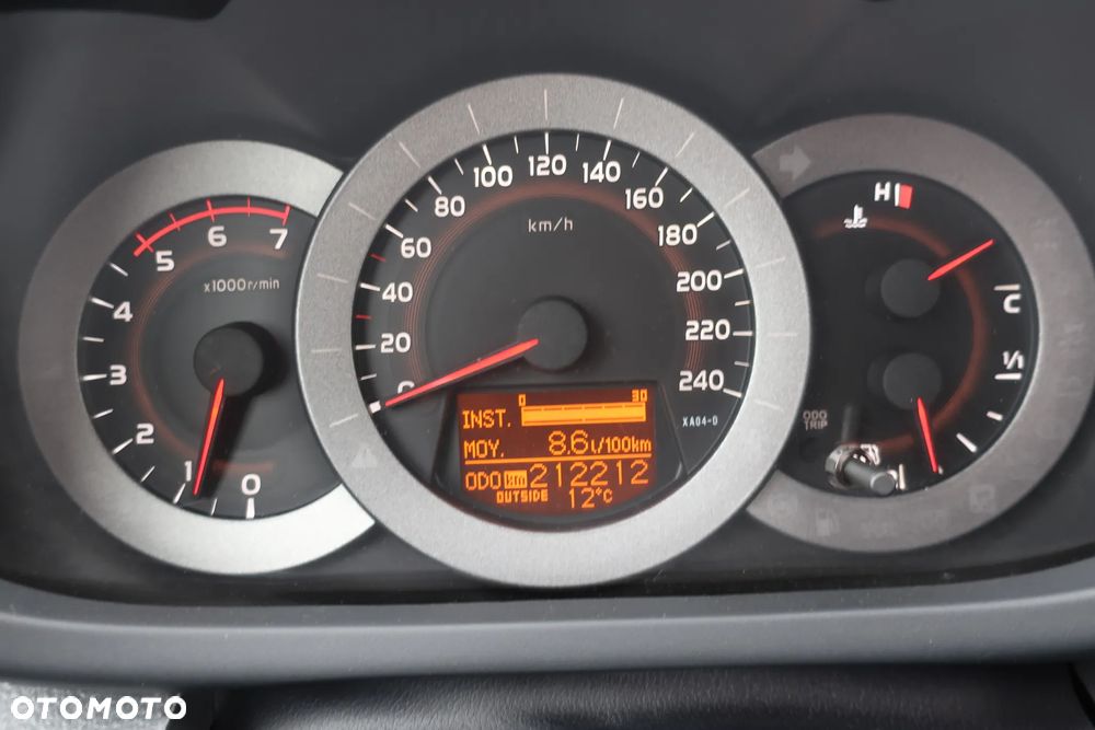 Toyota RAV4 2.2 D-4D 4x4 Executive - 15