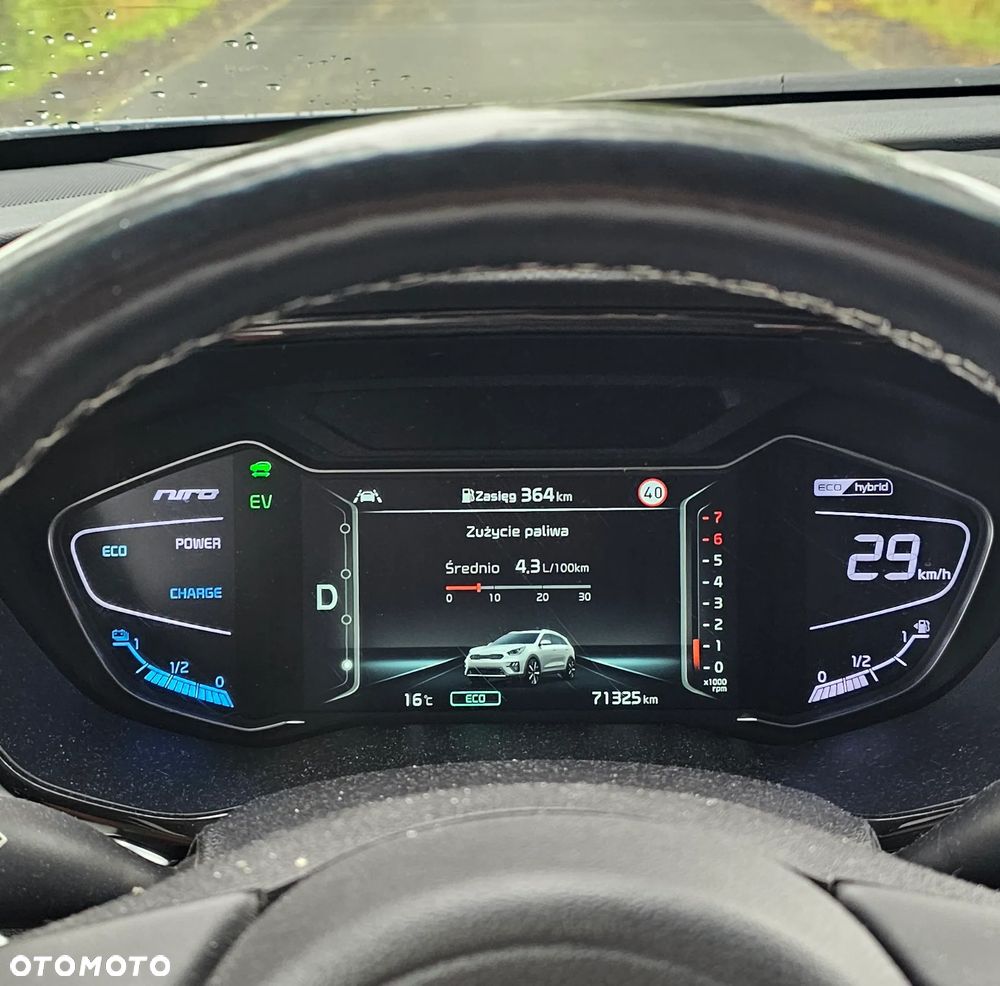 Kia Niro 1.6 GDI Hybrid L Business Line - 12