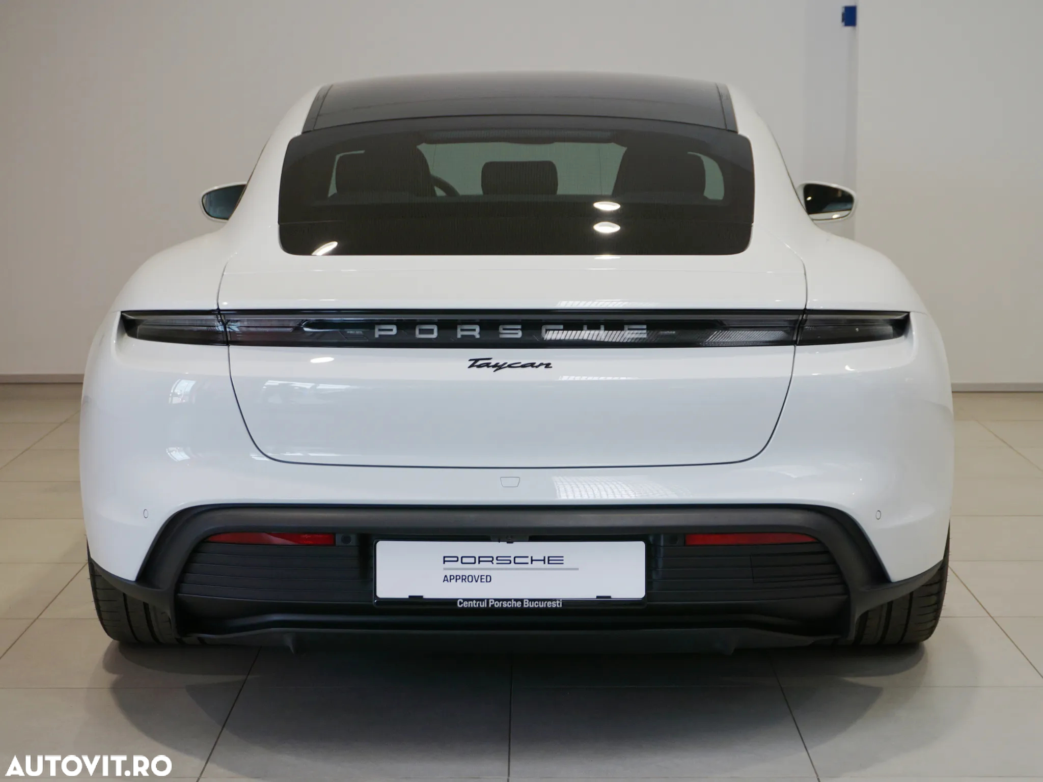 Porsche Taycan - 5
