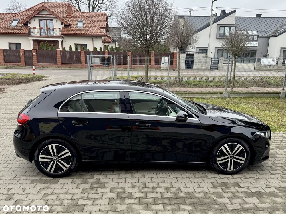 Mercedes-Benz Klasa A 180 Style 7G-DCT - 22