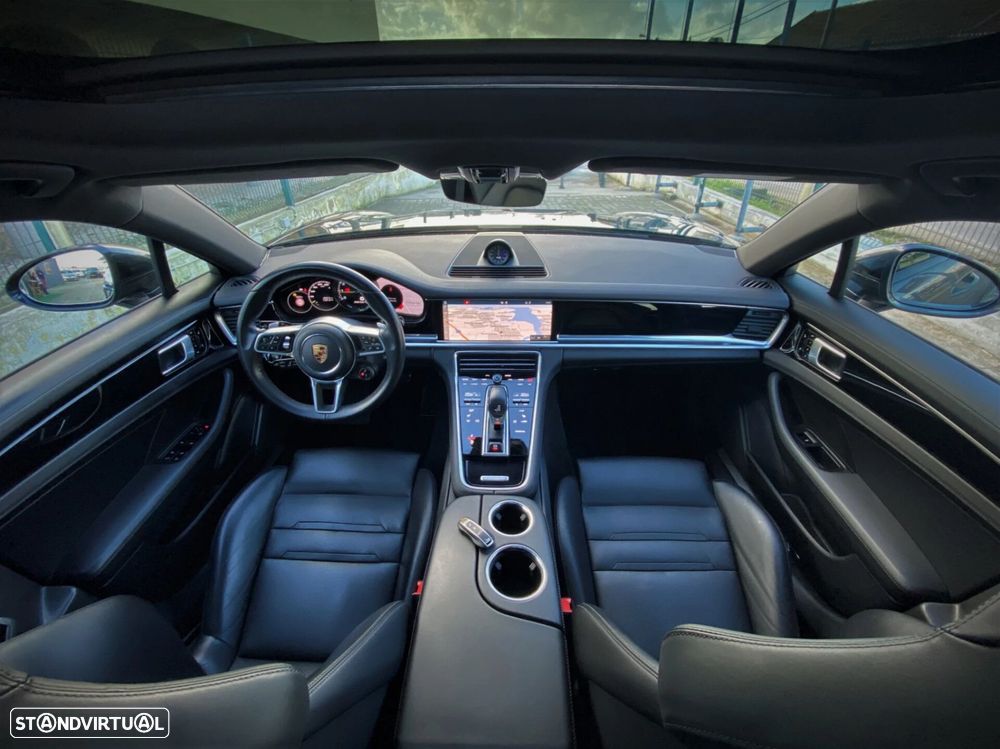 Porsche Panamera Sport Turismo 4 E-Hybrid - 4