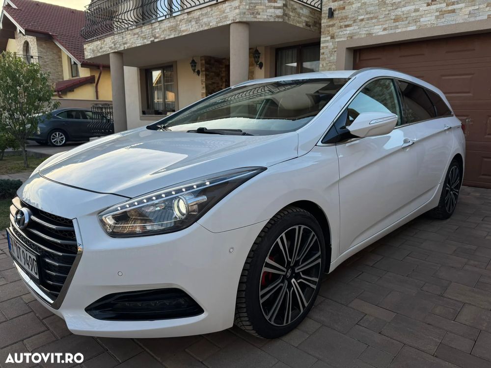 Hyundai i40 Kombi 1.7 CRDi DCT Premium - 14