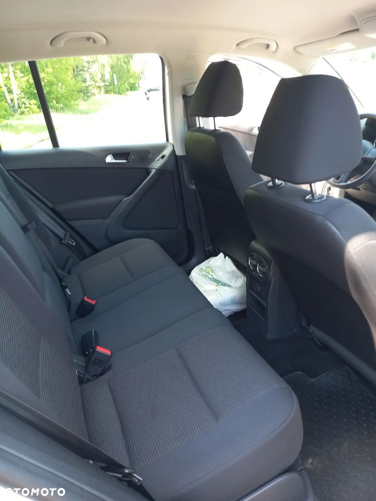 Volkswagen Tiguan - 12