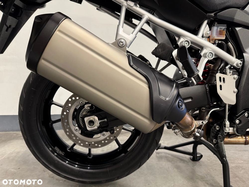 Suzuki V-STROM - 37