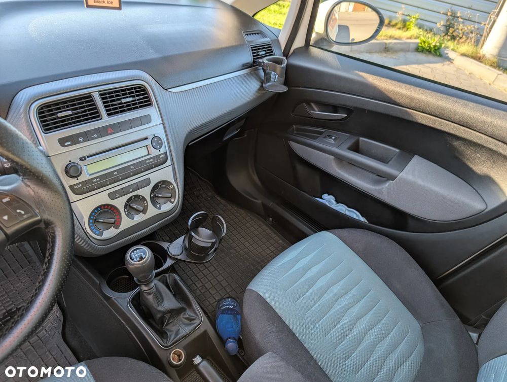 Fiat Grande Punto 1.4 8V - 17