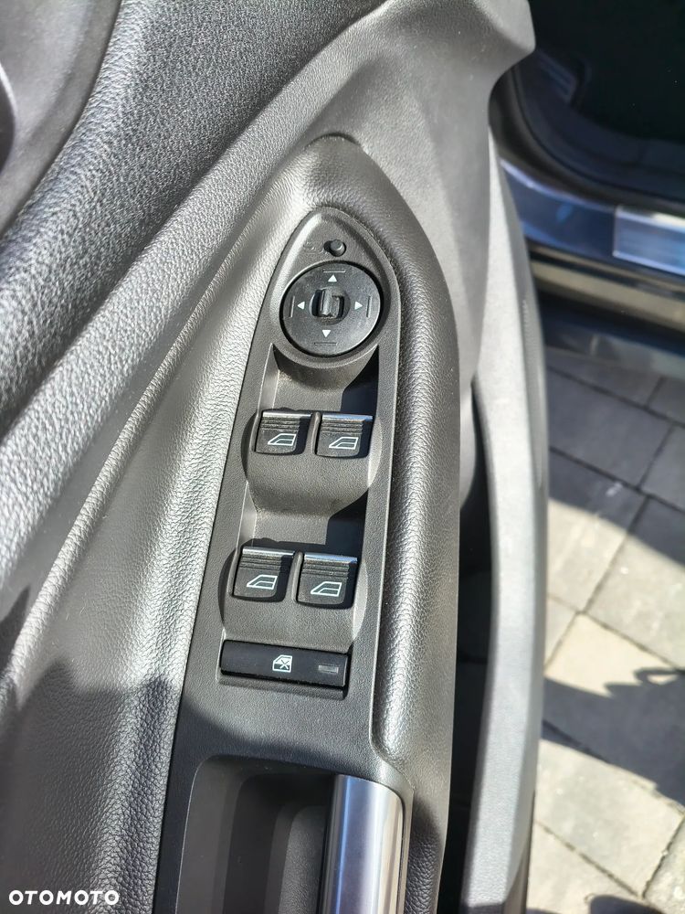 Ford Kuga - 20