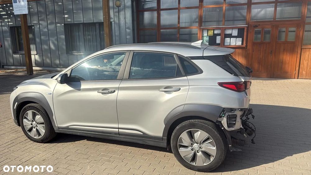 Hyundai Kona - 28