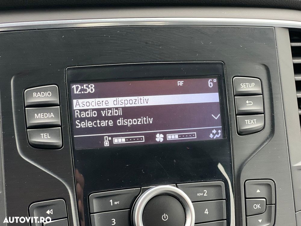 Renault Megane TCe Life - 16