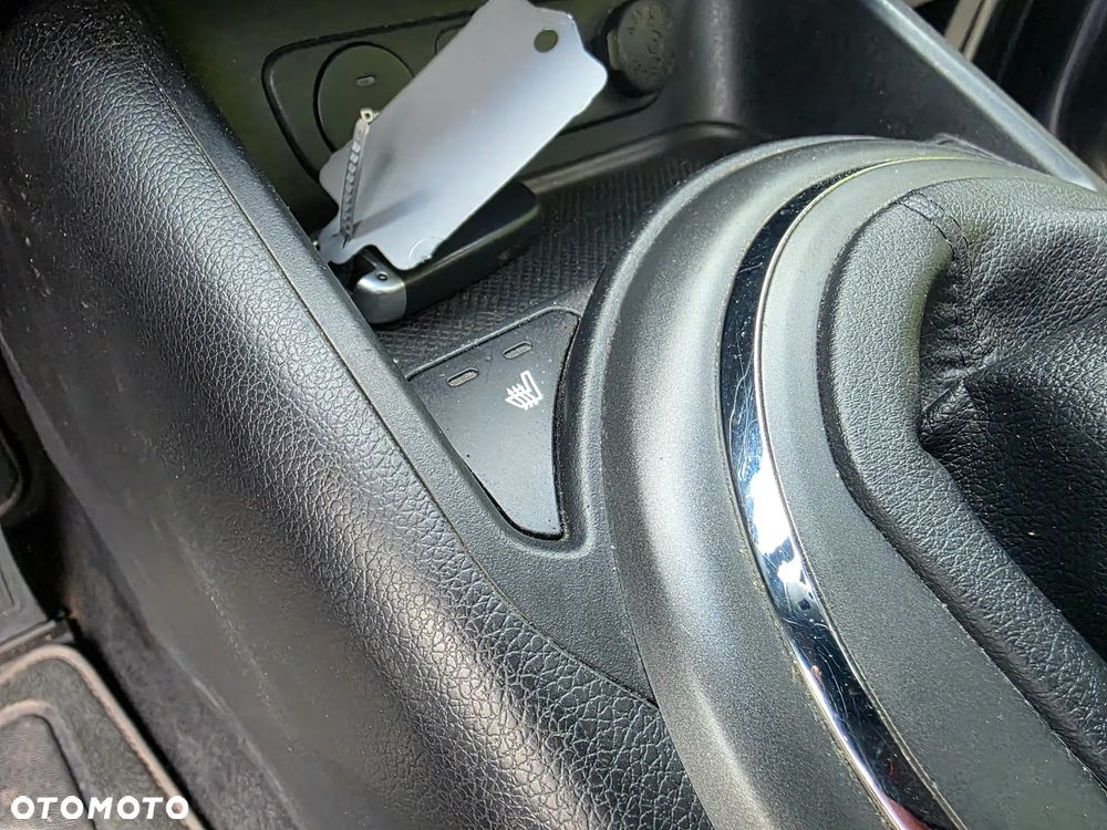 Kia Sportage 2,0 CRDI AWD Vision - 27