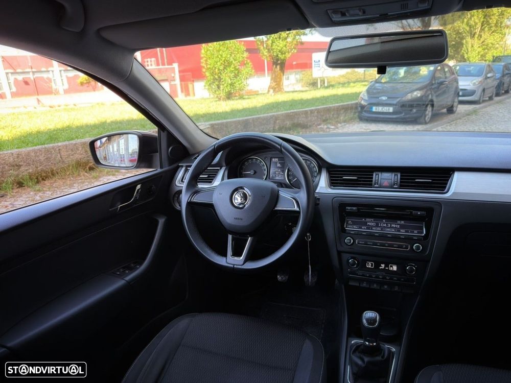 Skoda Rapid Spaceback 1.6 TDi Ambition - 17