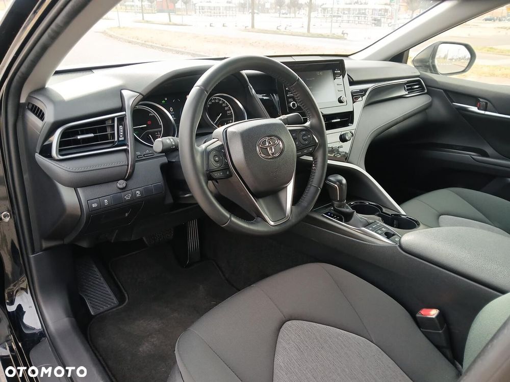 Toyota Camry 2.5 Hybrid Comfort CVT - 17