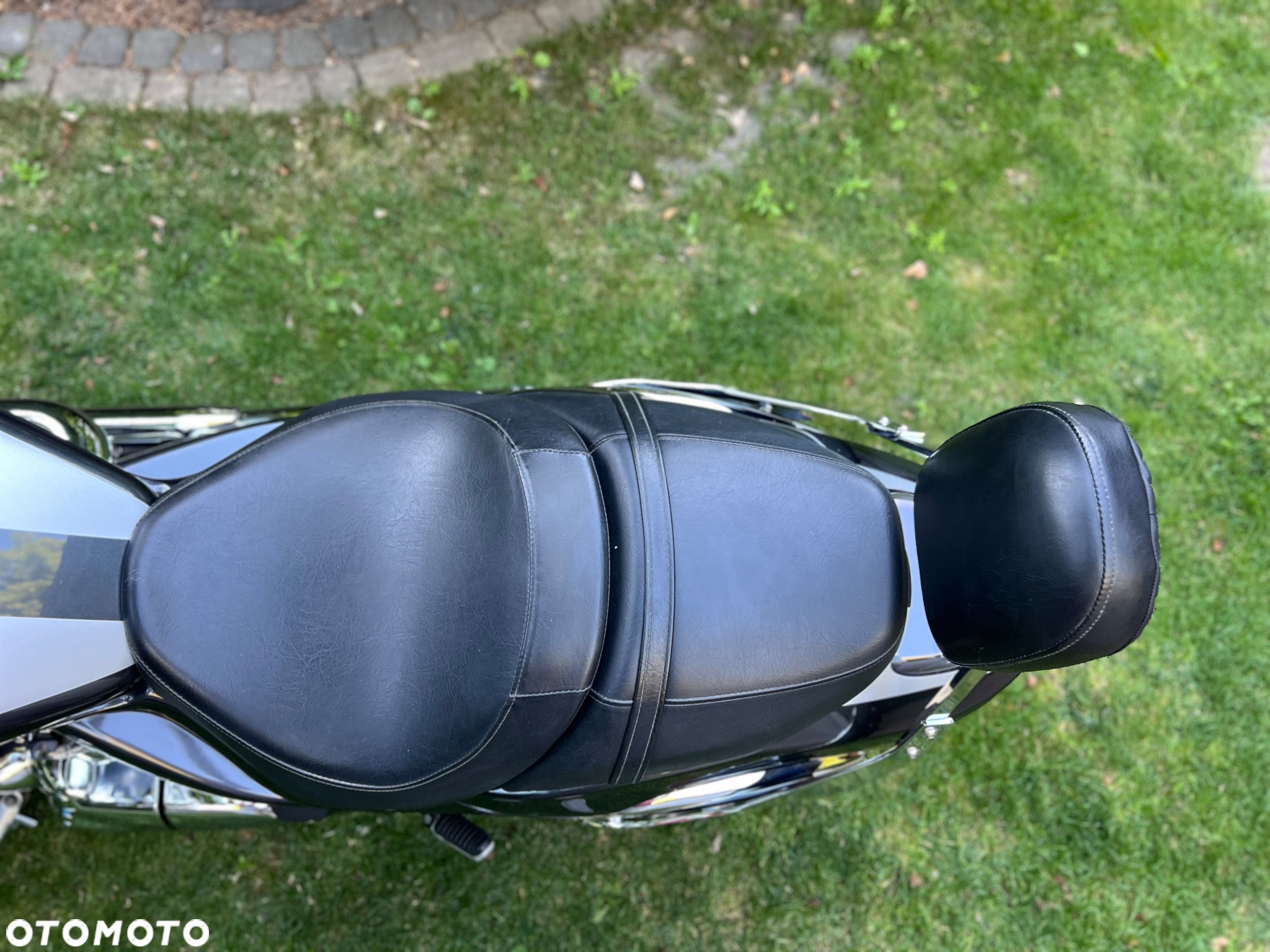 Suzuki Intruder - 10