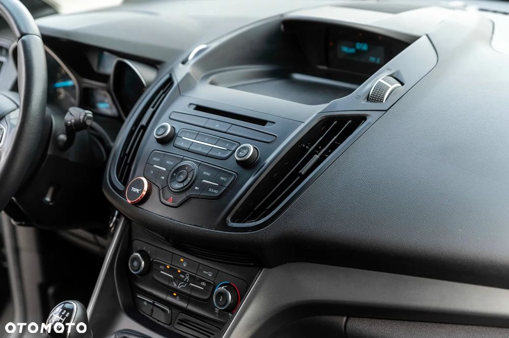 Ford Kuga 1.5 EcoBoost FWD Trend ASS - 19