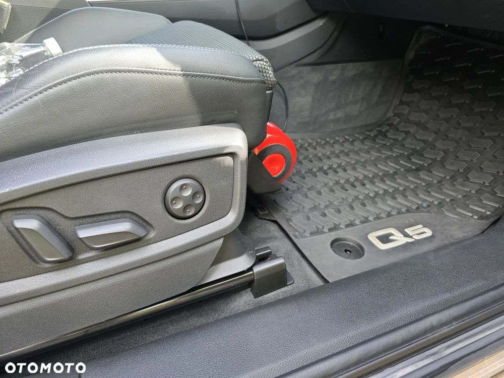 Audi Q5 40 TDI mHEV Quattro S Line S tronic - 29