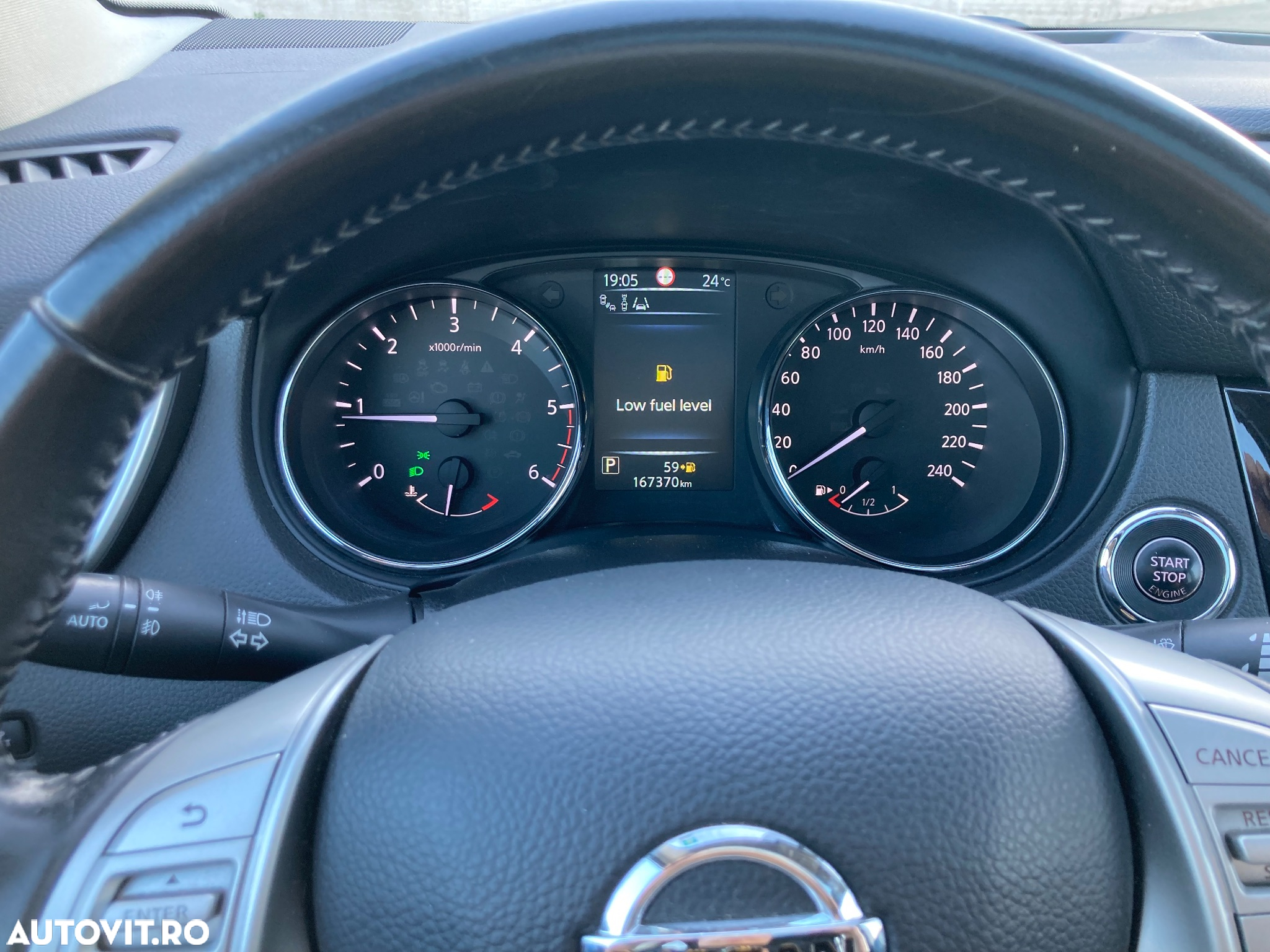 Nissan Qashqai 1.6 DCI Start/Stop X-TRONIC Tekna - 31