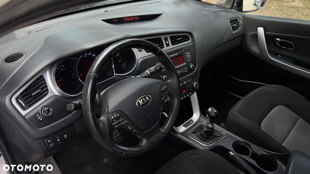 Kia Ceed 1.6 GDI XL - 8
