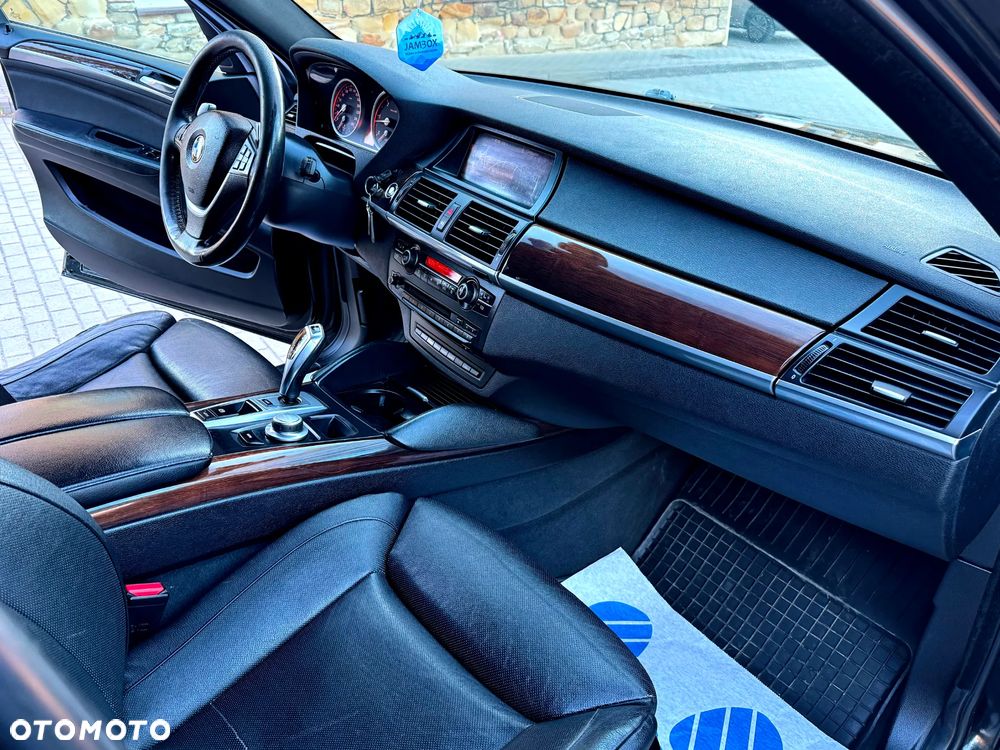 BMW X6 - 18