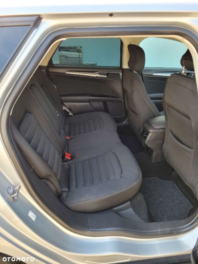 Ford Mondeo 2.0 TDCi Ambiente - 17