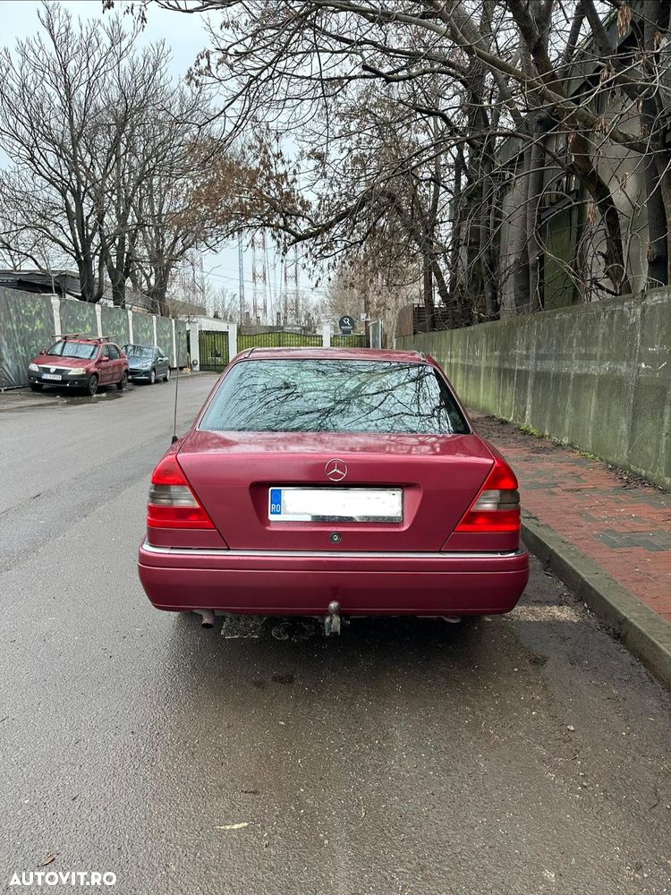 Mercedes-Benz C - 3