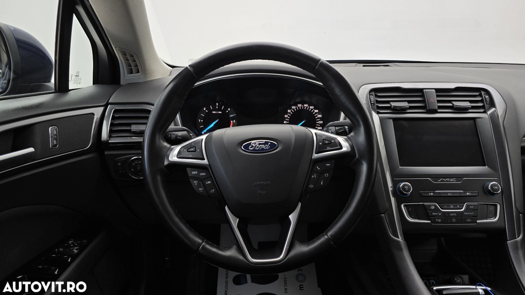 Ford Mondeo - 15