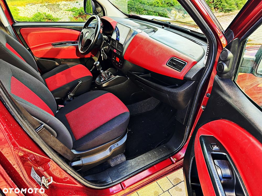 Fiat Doblo 2.0 Multijet 16V Emotion - 31