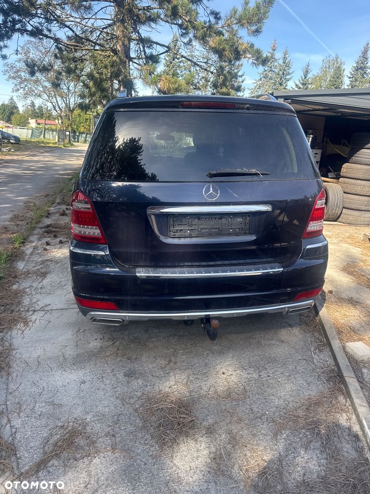 Mercedes-Benz GL - 5