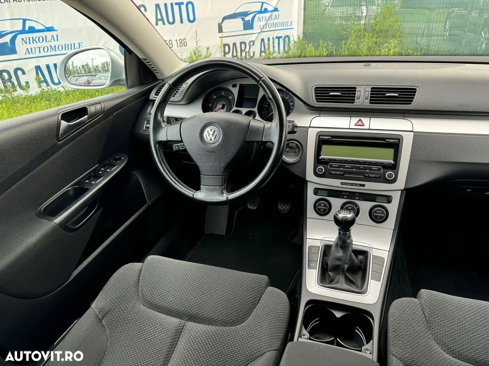 Volkswagen Passat - 20