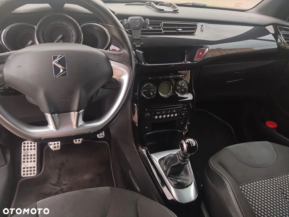 Citroën DS3 1.6 THP SportChic - 10