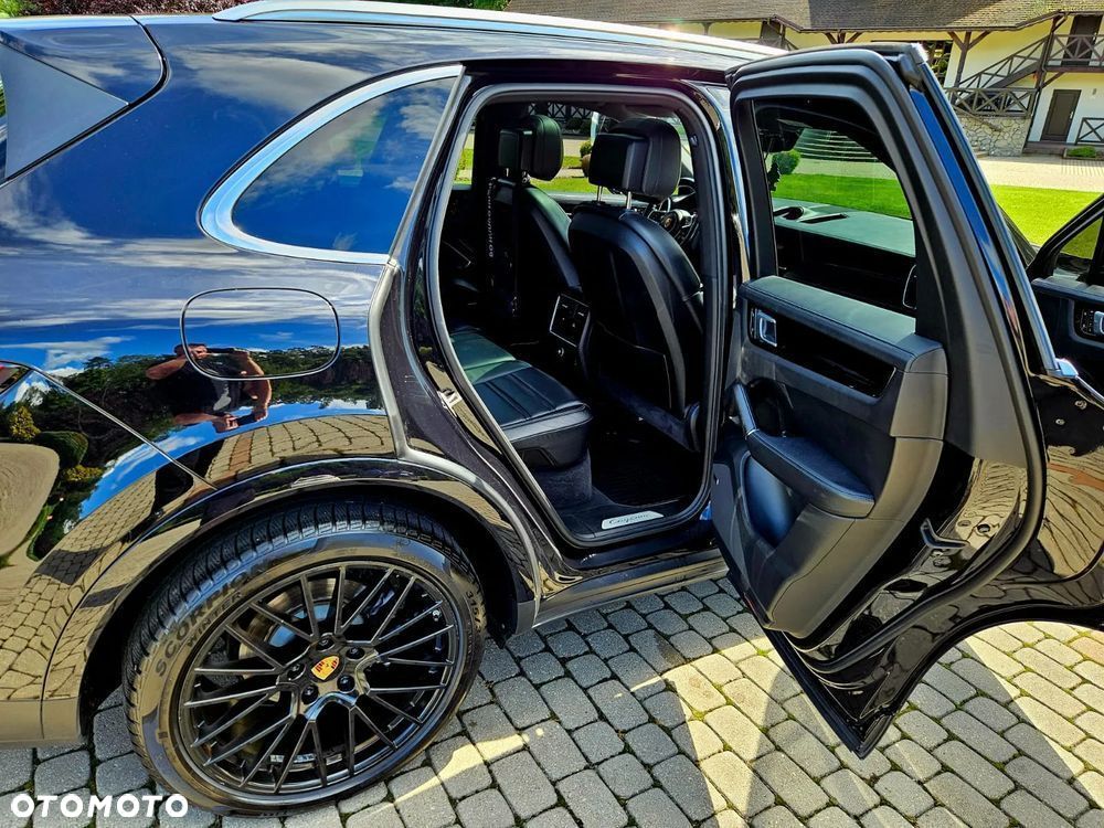 Porsche Cayenne - 39