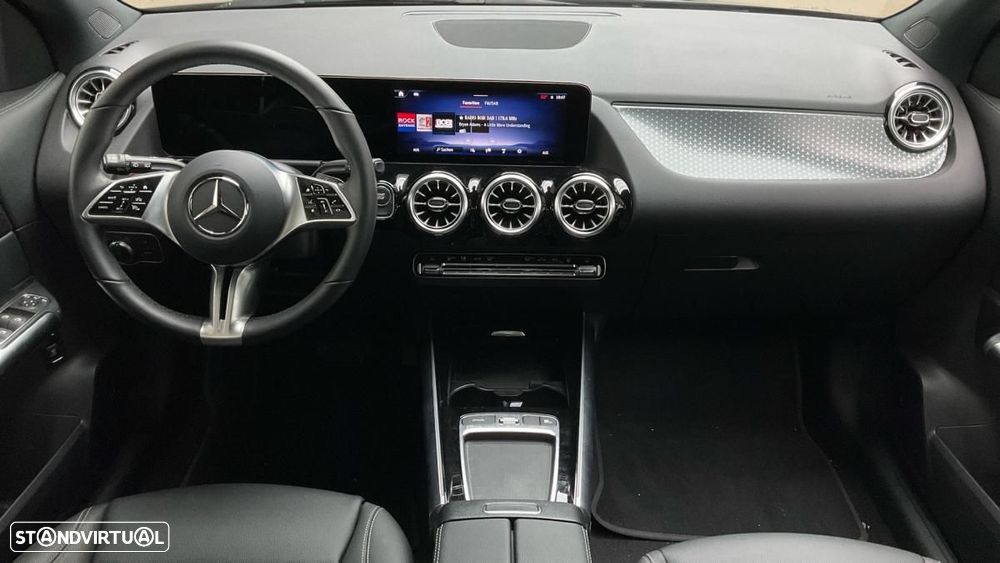 Mercedes-Benz EQA 300 4Matic - 5