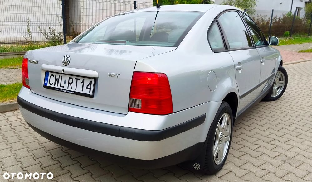 Volkswagen Passat 1.8T Comfortline - 8