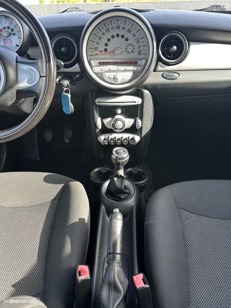 MINI 3 Portas One 1.4 - 38