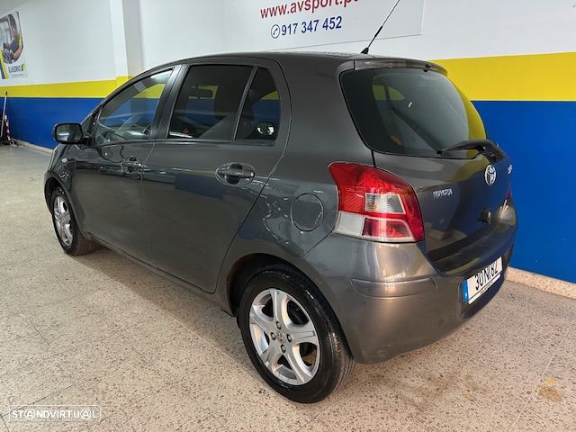 Toyota Yaris 1.0 VVT-i Comfort+P.Style - 5