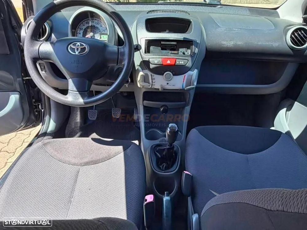 Toyota Aygo Cool - 12