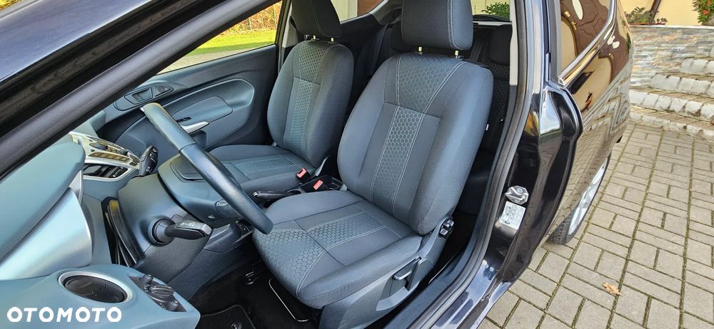 Ford Fiesta 1.25 Titanium EU5 - 4