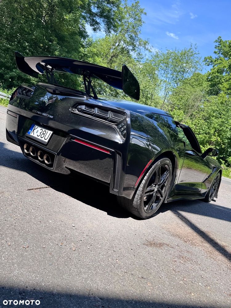 Chevrolet Corvette - 26