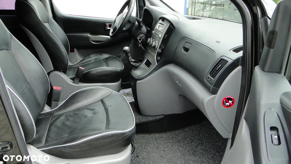 Hyundai H-1 Starex - 7