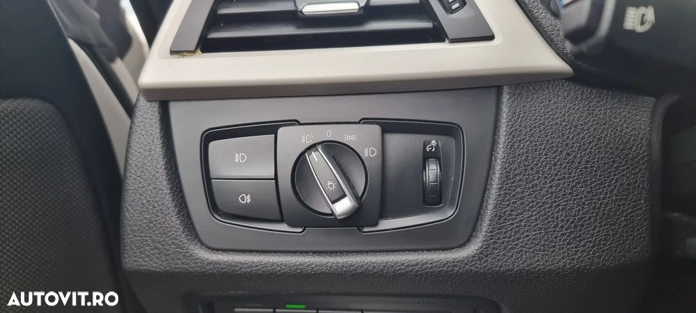 BMW Seria 3 320d xDrive Sport-Aut. - 26