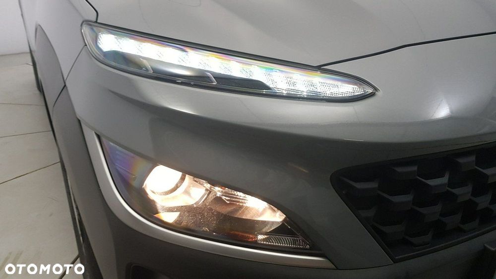 Hyundai Kona - 11